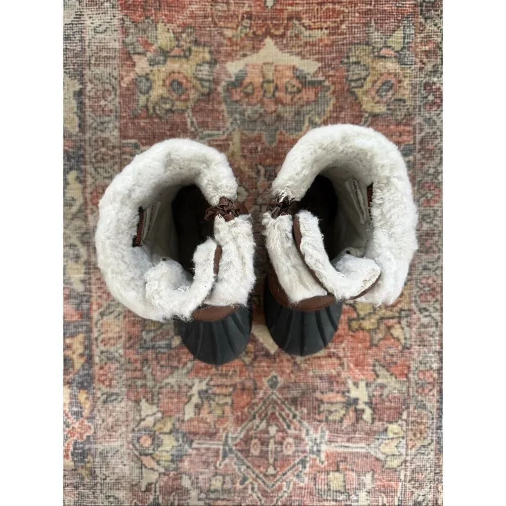 Cat and Jack 11 Toddler Boy Sherpa Lined Winter Snow Boots